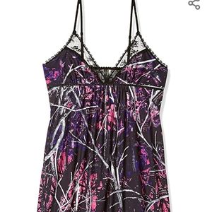 Muddy girl chemise